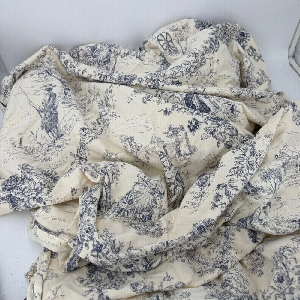 Toile de Jouy fabric/curtain panel appro 38